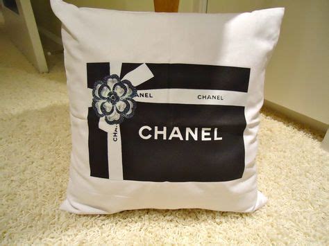 chanel kussen kopen|chanel winkel.